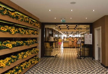 Elegance Hotel